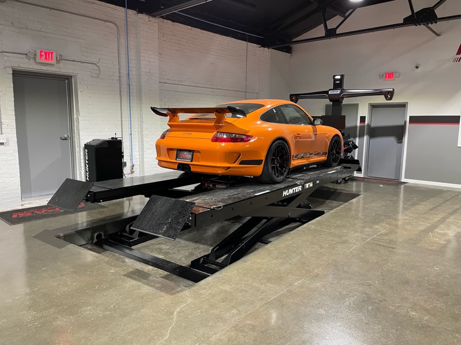 Porsche GT3 RS on Hunter HawkEye Elite alignment rack